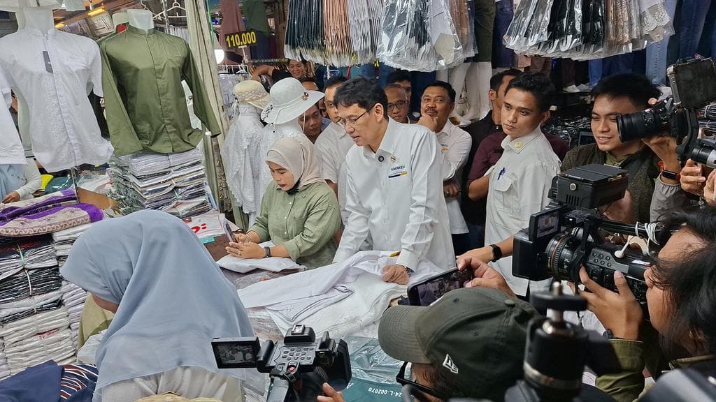 Minyak USD 100, BBM Tetap Stabil? Ini Strategi Pemerintah Menjaga Harga di Tengah Gejolak Global