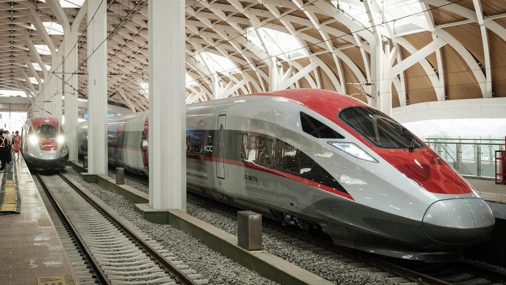 Mimpi Whoosh ke Jawa Timur: Antara Visi Besar dan Realitas Restrukturisasi Keuangan