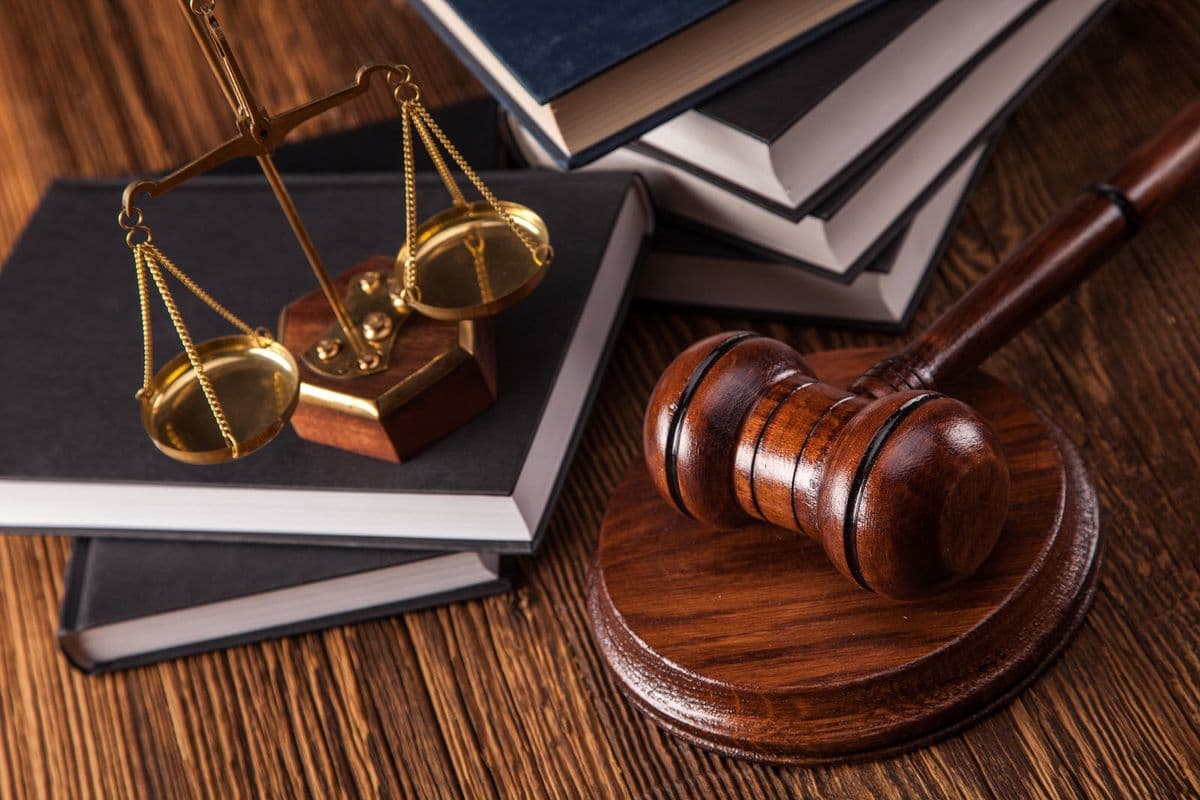 Hukum Bukan Sekadar Teks: Bagaimana Kesadaran Hukum Menjadi Kunci Hidup Harmoni di Era Digital