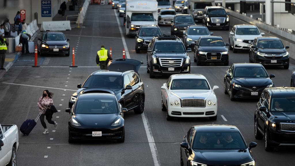 Dampak Tak Terduga: Bagaimana Gejolak Timur Tengah Mengubah Rencana Bank Sentral Dunia