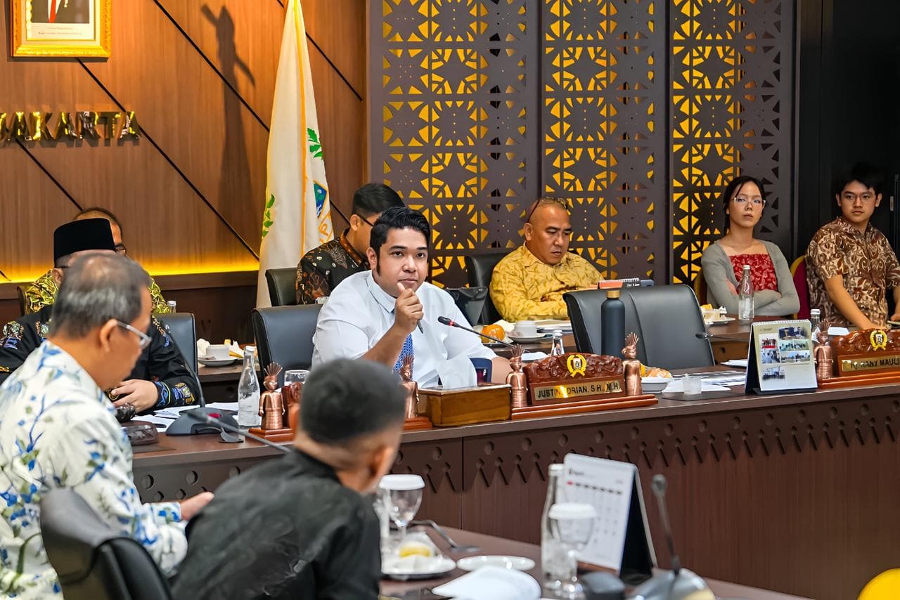 Gaji Turun, Sistem Error, Tapi Pesta Mewah? Nasib Nasabah Bank Jakarta di Balik Acara Gemerlap