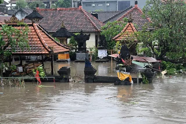 Analisis Dampak Hujan Ekstrem di Denpasar: Lebih Dari Sekadar Genangan Air